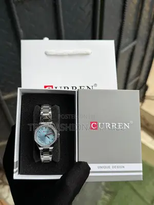 Curren Feminine Wristwatch Octagon Style