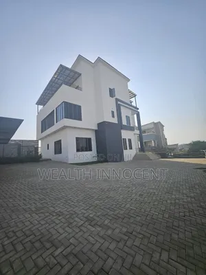 5bdrm Duplex in Guzape District for sale