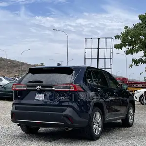 Toyota RAV4 2023 Green