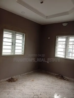 2bdrm Block of Flats in Kabaka Street, Benin City for rent