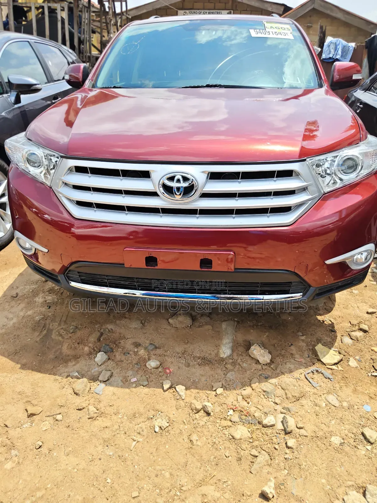 Toyota Highlander SE 2011