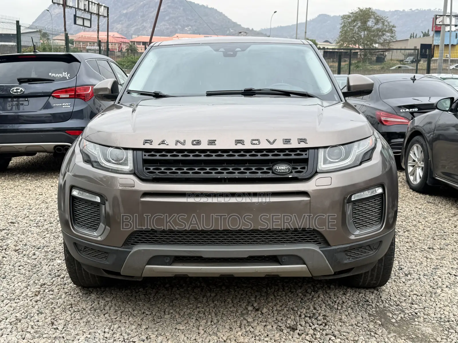 Land Rover Range Rover Evoque HSE Dynamic 4x4 (2.0 4cyl 9A) 2016 Gold
