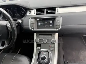Land Rover Range Rover Evoque HSE Dynamic 4x4 (2.0 4cyl 9A) 2016 Gold