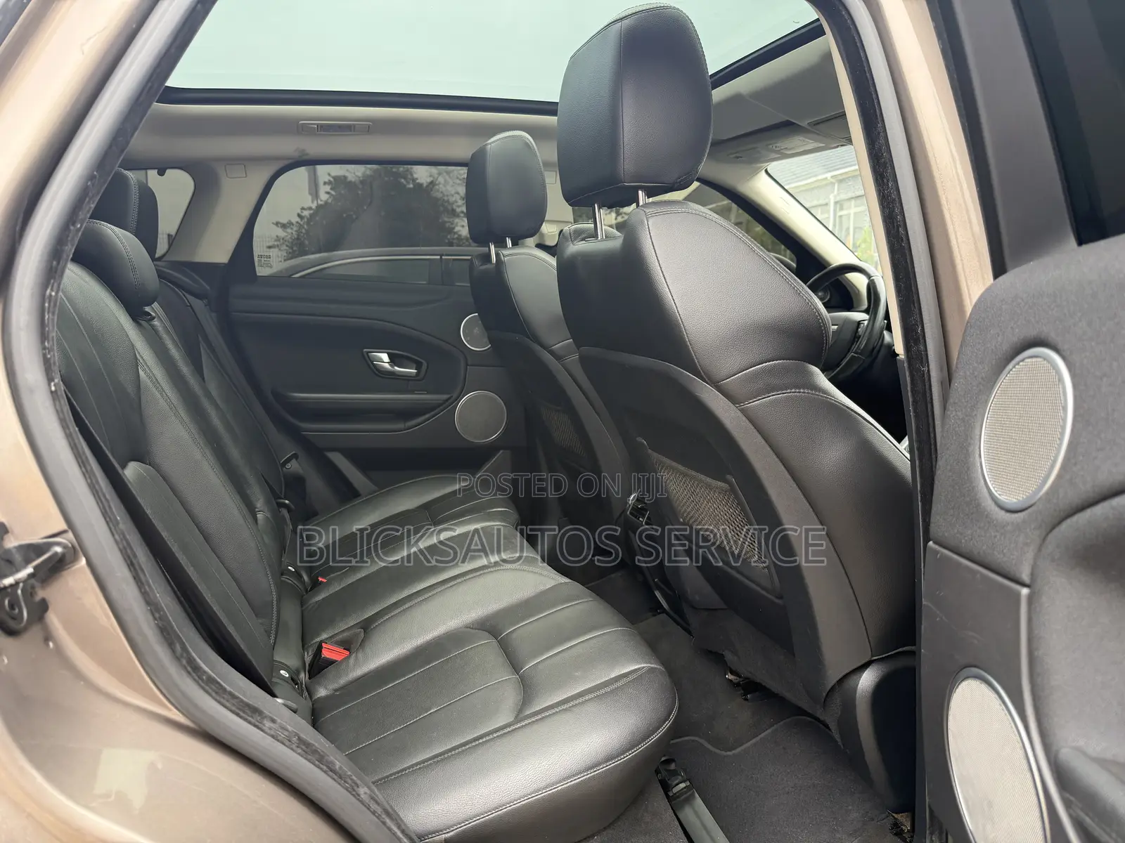 Land Rover Range Rover Evoque HSE Dynamic 4x4 (2.0 4cyl 9A) 2016 Gold