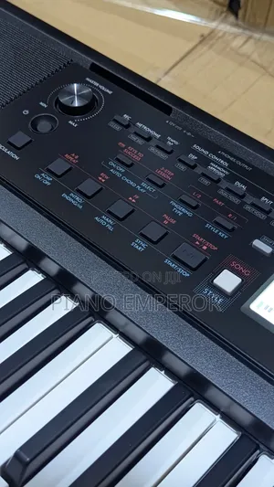 Brand New Yamaha PSR-E383