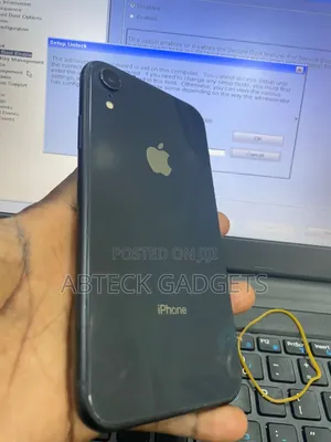 Apple iPhone XR 64 GB Gray