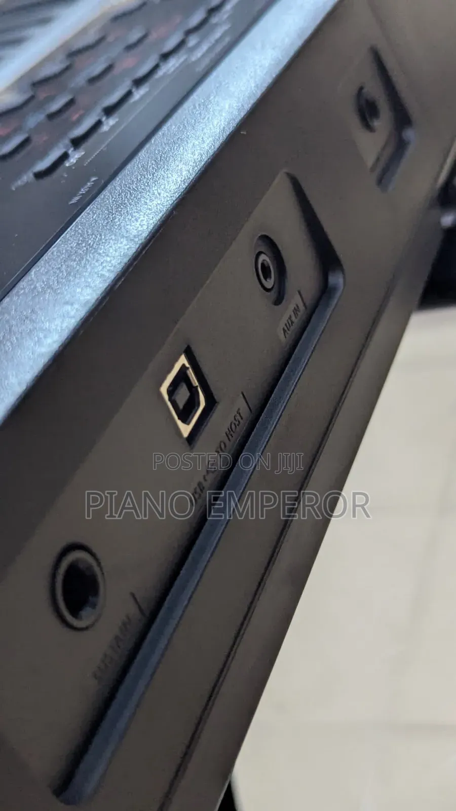 Brand New Yamaha PSR-E383