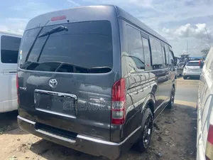 Toyota HiAce 2012 Grey