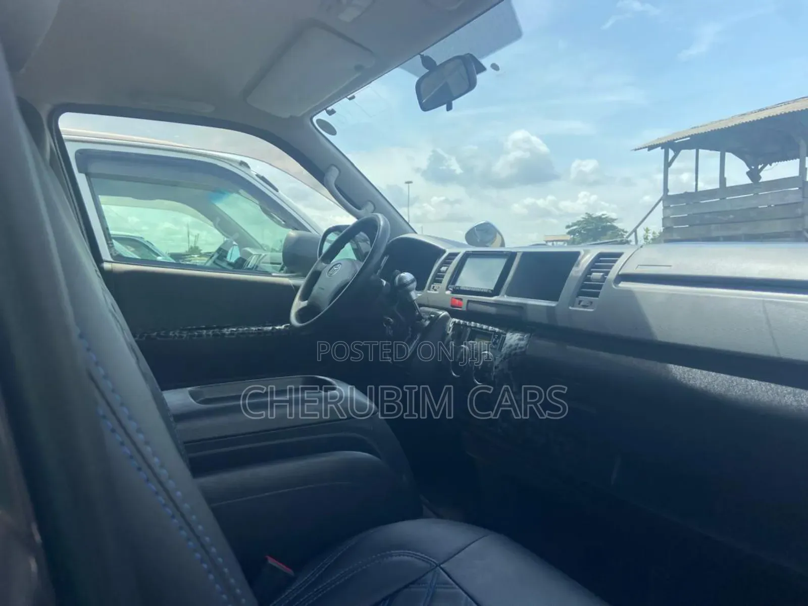 Toyota HiAce 2012 Grey