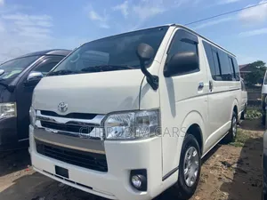 Toyota HiAce 2011 White