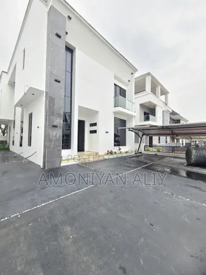 5bdrm Mansion in Megamond Estate, Ikota for sale