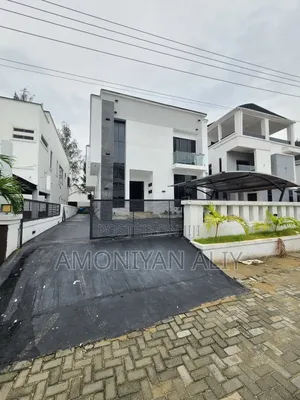 5bdrm Mansion in Megamond Estate, Ikota for sale
