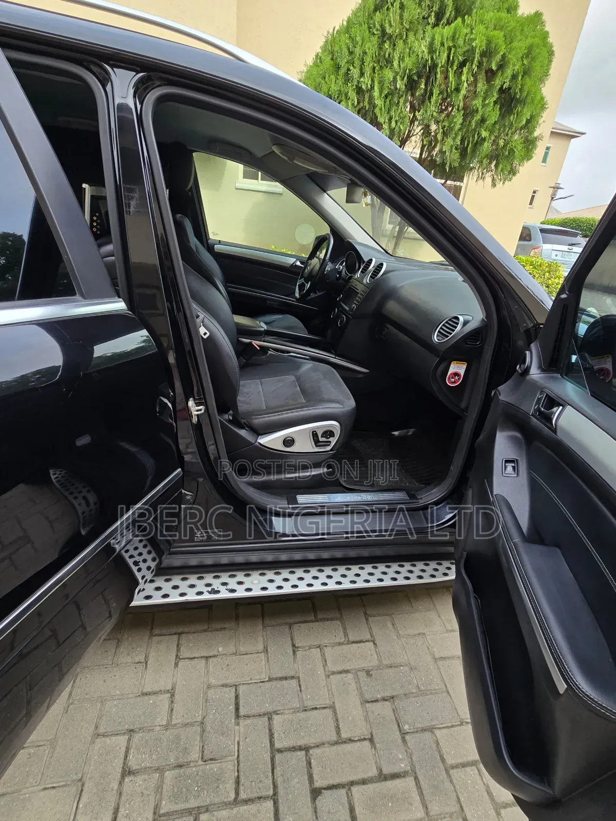 Mercedes-Benz M Class 2011 Black