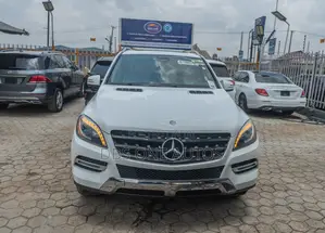 Mercedes-Benz M Class ML350 4dr SUV (3.5L 6cyl 7A) 2014 White