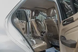 Mercedes-Benz M Class ML350 4dr SUV (3.5L 6cyl 7A) 2014 White