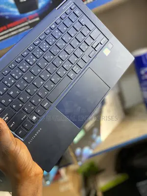 Laptop HP Elite Dragonfly G3 8GB Intel Core i5 SSD 256GB
