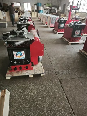 Tyre Changer Machine