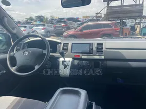Toyota HiAce 2012 Grey