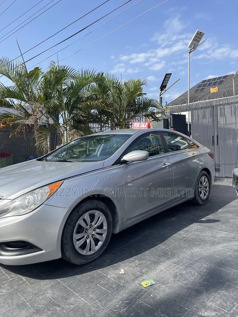Hyundai Sonata 2011 Silver