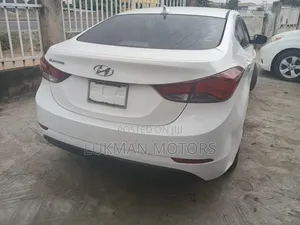 Hyundai Elantra Limited 4dr Sedan (1.8L 4cyl 6A) 2014 White
