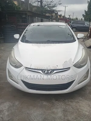 Hyundai Elantra Limited 4dr Sedan (1.8L 4cyl 6A) 2014 White