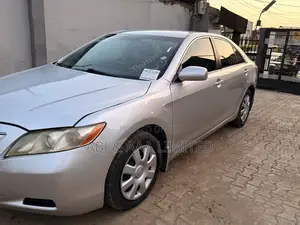 Toyota Camry LE 4dr Sedan (2.4L 4cyl 5A) 2009 Silver