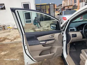 Honda Odyssey 2012 White