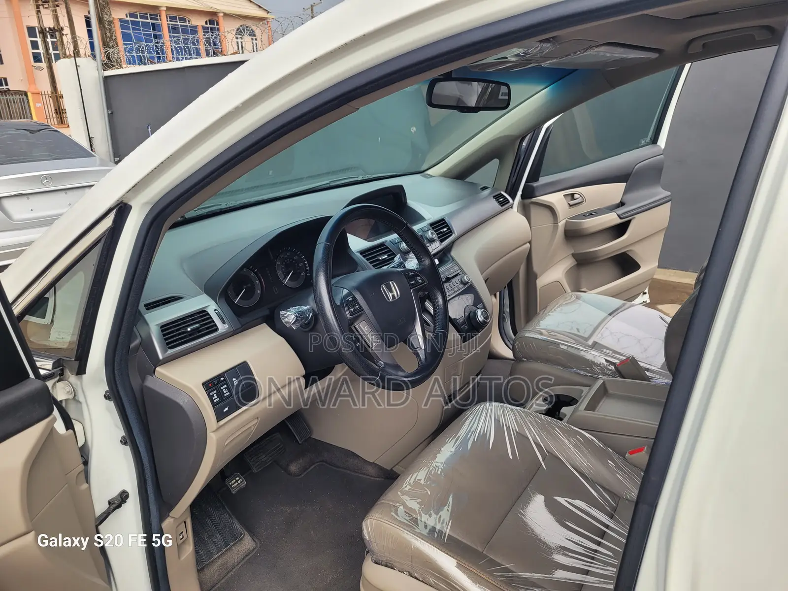 Honda Odyssey 2012 White