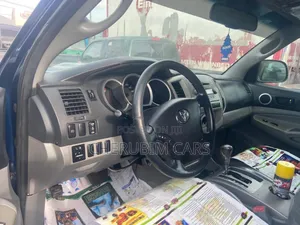 Toyota Tacoma Double Cab V6 Automatic 2011 Blue