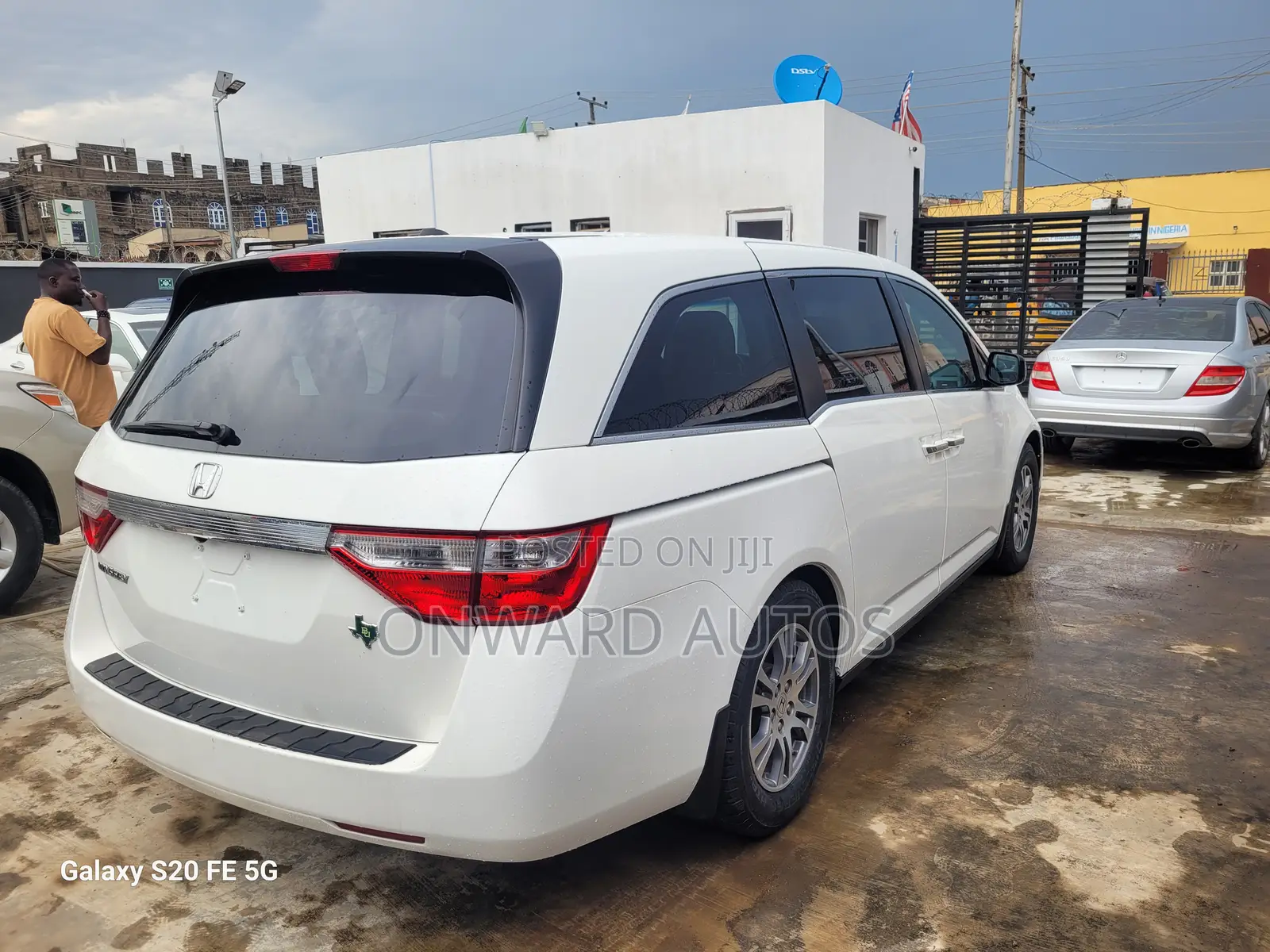 Honda Odyssey 2012 White
