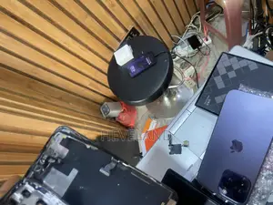 Phone Screen And Battery Replacement