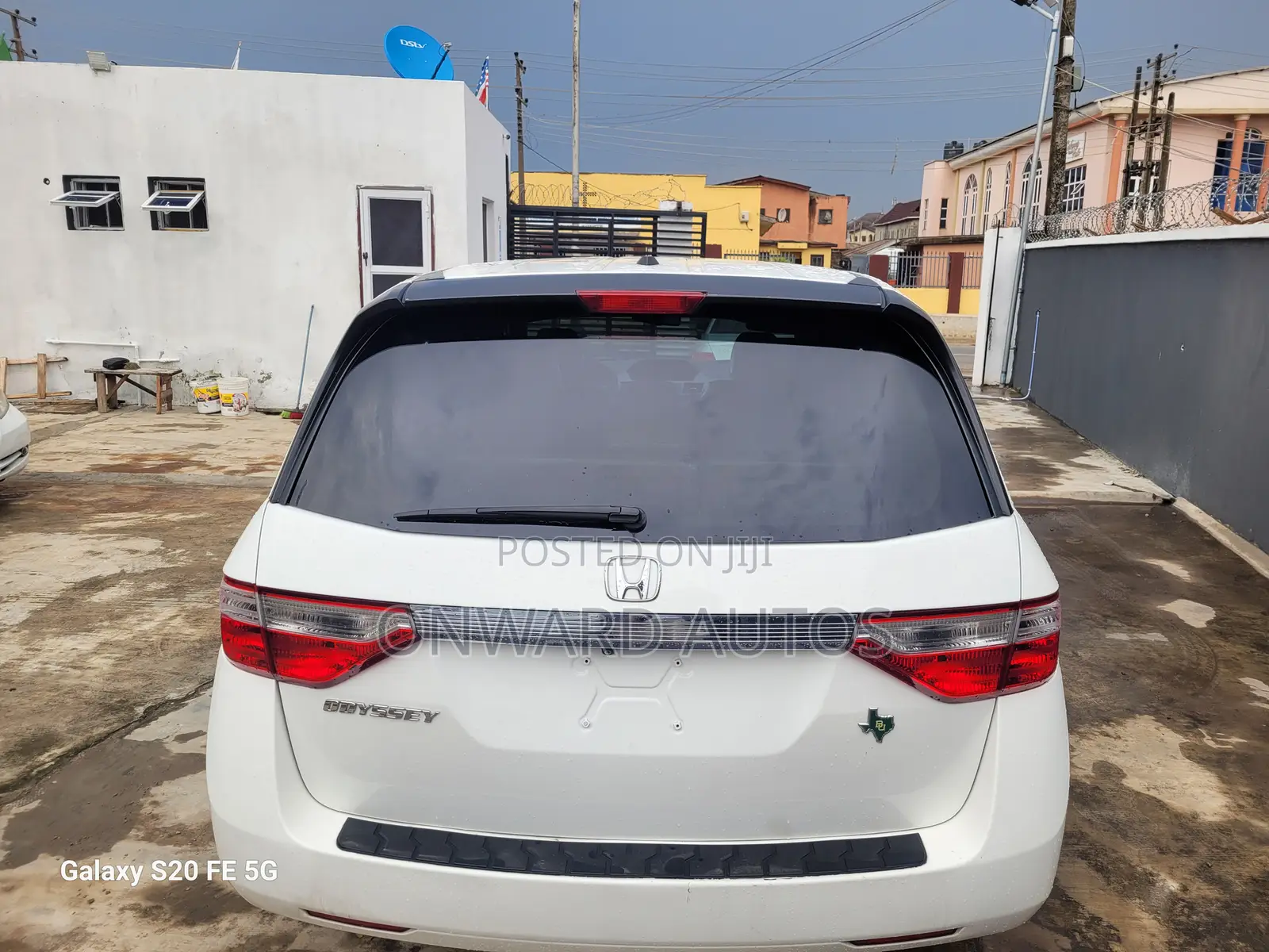 Honda Odyssey 2012 White