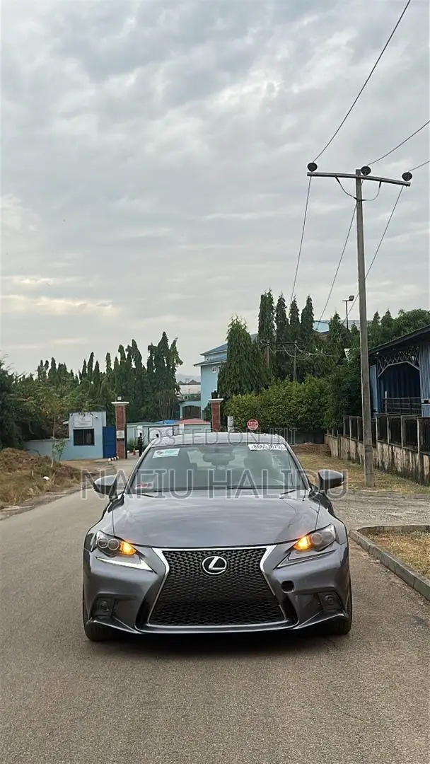 Lexus IS 2016 Gray