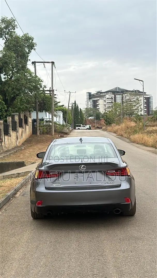 Lexus IS 2016 Gray