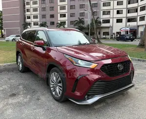 Toyota Highlander Platinum AWD 2023 Red