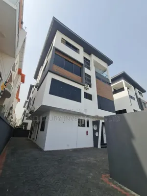 5bdrm House in Banana Island for sale
