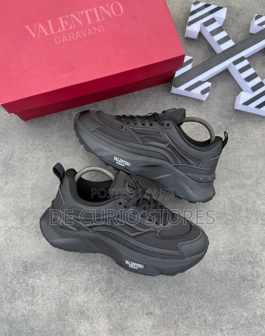 Valentino Garavani Triple Black