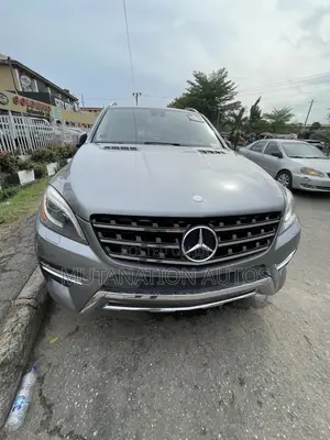 Mercedes-Benz M Class ML 550 4Matic 2013 Gray