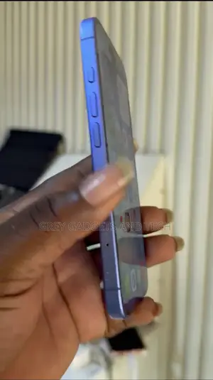 Apple iPhone 16 256 GB Blue