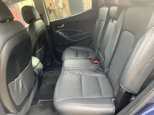 Hyundai Santa Fe 2018 Blue