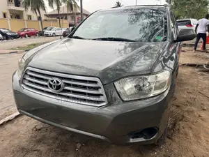 Toyota Highlander 4x4 2008 Green