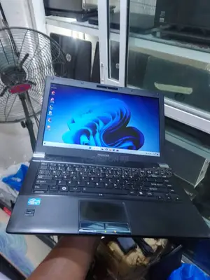 Laptop Toshiba Satellite C850 8GB Intel Core i5 HDD 500GB