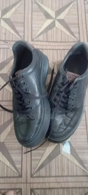 Premium Akube Footwear