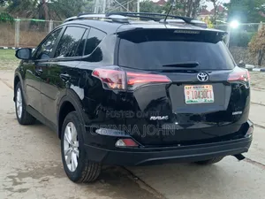 Toyota RAV4 Limited 4dr SUV AWD (2.5L 4cyl 6A) 2018 Black