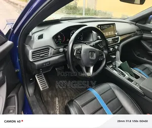 Honda Accord Sport (2.0L 4cyl Turbo 10A) 2019 Blue