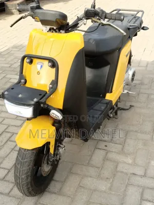 Motorcycle 2022 Yellow
