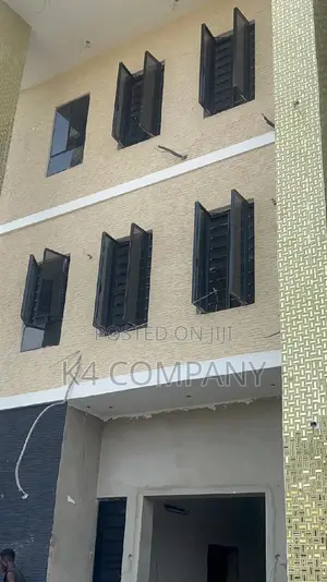 Frameless Cutting Wall
