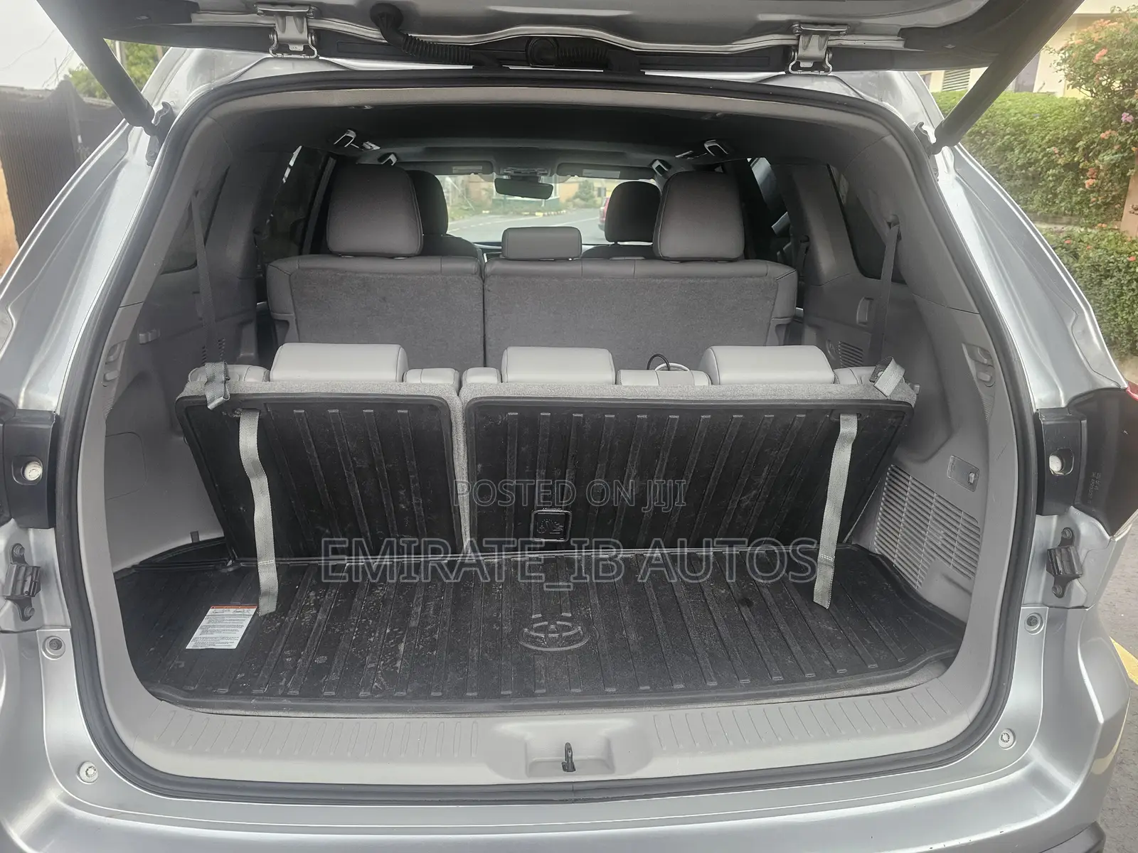 Toyota Highlander XLE 2019 Silver