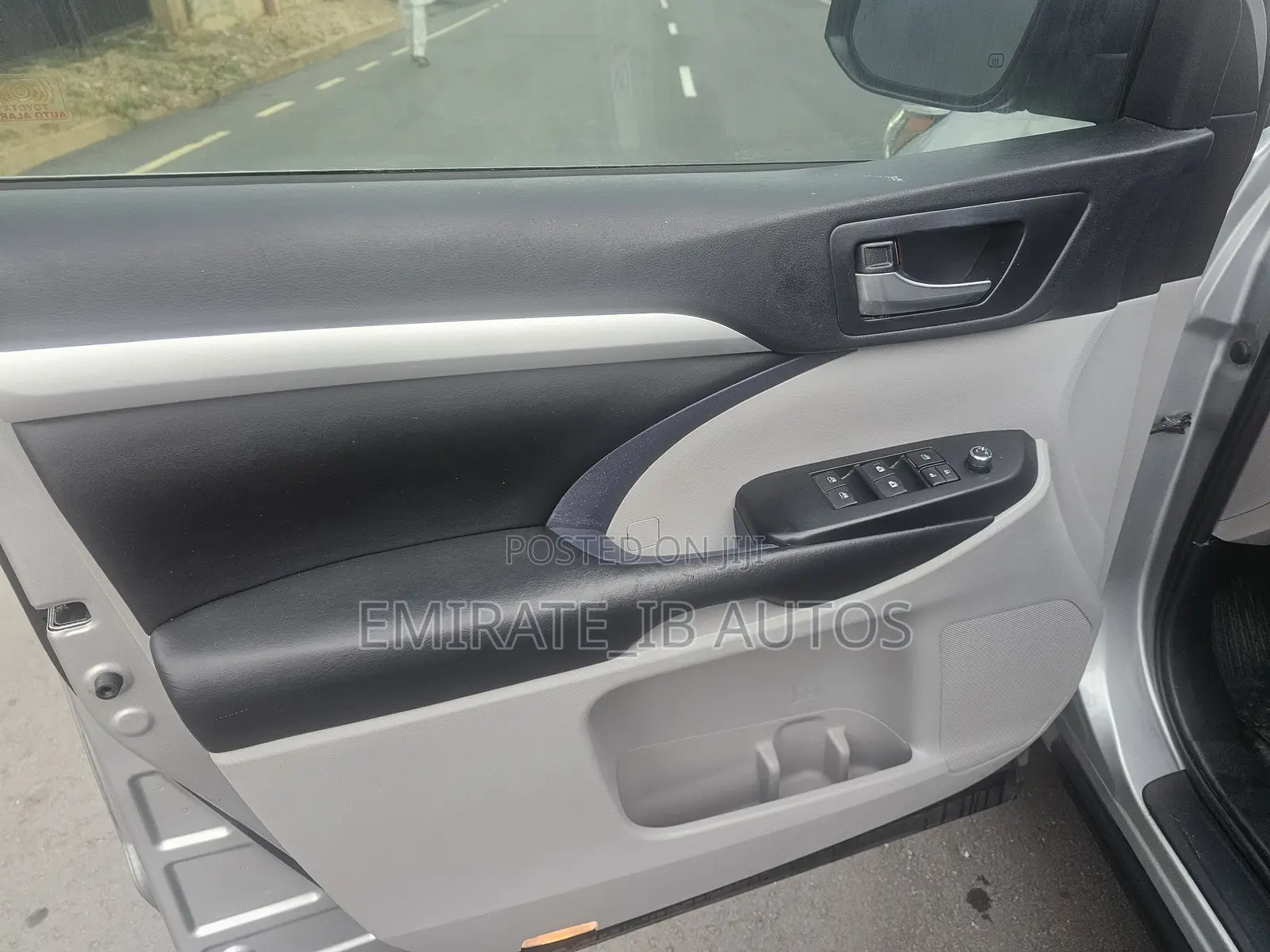 Toyota Highlander XLE 2019 Silver