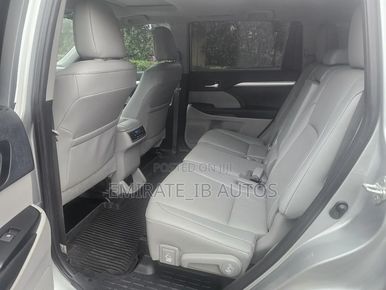 Toyota Highlander XLE 2019 Silver